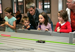 Modellflitzer im Atrium