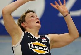 Riette Fledderus, Zuspielerin im niederländischen Team.