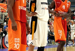 Angelo Flanders (NL), Jan-Hendrik Jaggler und Sydmill Harris (NL)