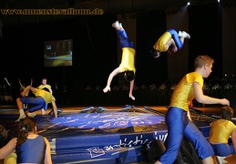 mit ihrer Show: Around the World.