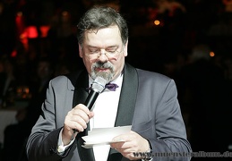 Sportamtsleiter Bernd Schirwitz präsentiert die Sportlerehrung der Stadt Münster.