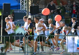 Marathonis vorbei an der Band Maraton