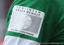 Extra für dieses Spiel trugen beide Teams dieses Logo