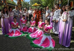 Buddhistisches Ullambana-Fest in der Pagode Phung Quang