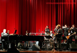 Udo Jürgens und Orchester.