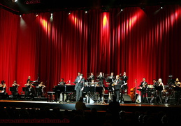 Udo Jürgens und Orchester.