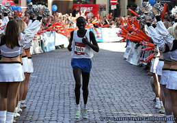 Die schnellste Frau: Ewa Fliegert aus Polen in 2:51:34