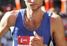 Platz 2 an Anke Kemmener vom ATSV Espelkamp in 2:51:52