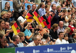 Die deutschen Fans geben wirklich alles.