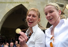 Goldmädchen Hella Jurich und Andrea Berg.