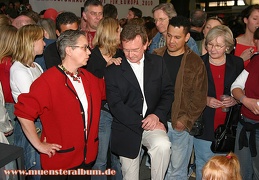 Tröstende Worte für den unterlegenen Oberbürgermeister.
