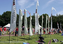 Windbanner auf der großen Drachenwiese zwischen Zoo und Aasee.