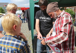 Autogrammstunde mit Titus Dittmann