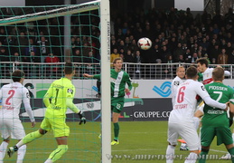 2. min - Eckball, dann Kopfball Dominik Schmidt