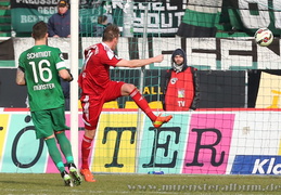 42. min. - Kazior kann unbedrängt abziehen - 1:2