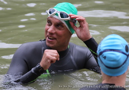 Hawaii Iron Man Teilnehmer Thomas Caruso nutzt Day & Night für eine Trainingseinheit